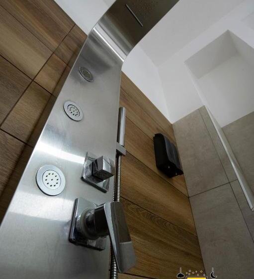 اتاق استاندارد, Casa Galluppi, Stanza Privata In Centro A Cosenza Con Bagno E Ampia Doccia, Free High Speed Wi Fi, N