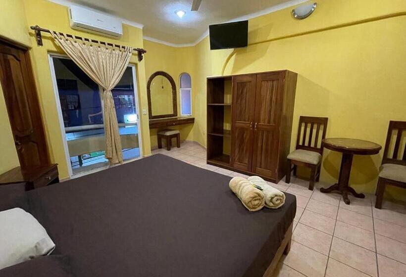 スタンダードスタジオ, Huatulco Hermoso