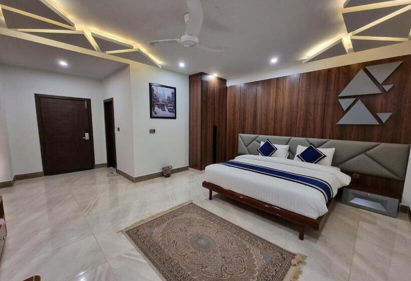 带大床的豪华间, Grand Hotel Quetta