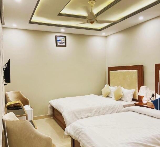 اتاق اجرایی سه نفره, Grand Luxury Hotel Multan