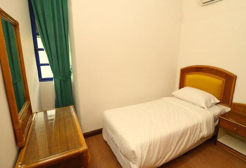 2 Bedroom Apartment with Views, Long Sands Port Dickson