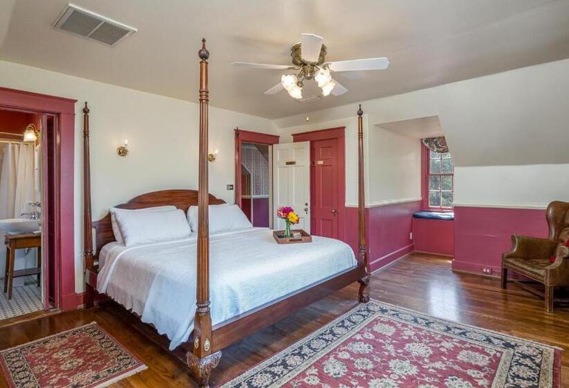 Люкс Кровать Кинг, Cedars Of Williamsburg Bed & Breakfast