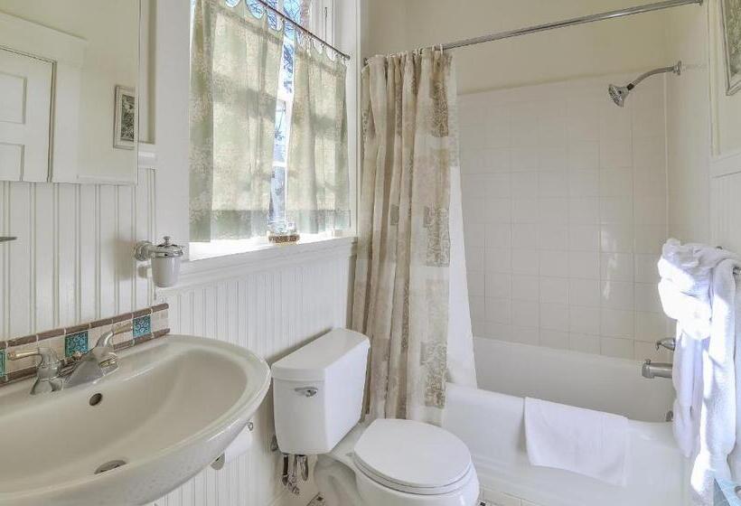 Номер Стандарт, Cedars Of Williamsburg Bed & Breakfast