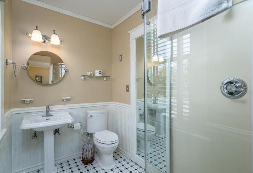 Стандартный Номер Кровать Кинг, Cedars Of Williamsburg Bed & Breakfast
