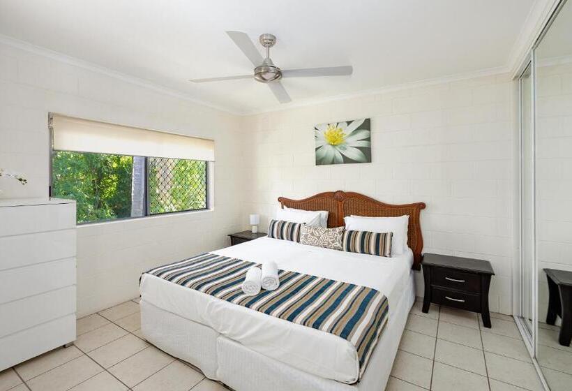 Апартаменты Премиум 1 Спальня, Clifton Sands Holiday Apartments