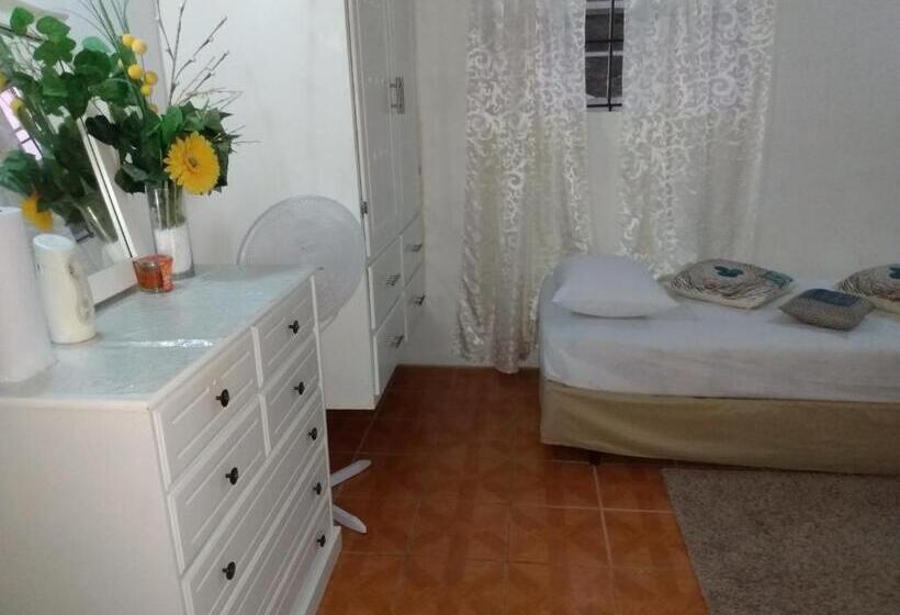 اتاق لوکس, G S Nest Bed And Breakfast