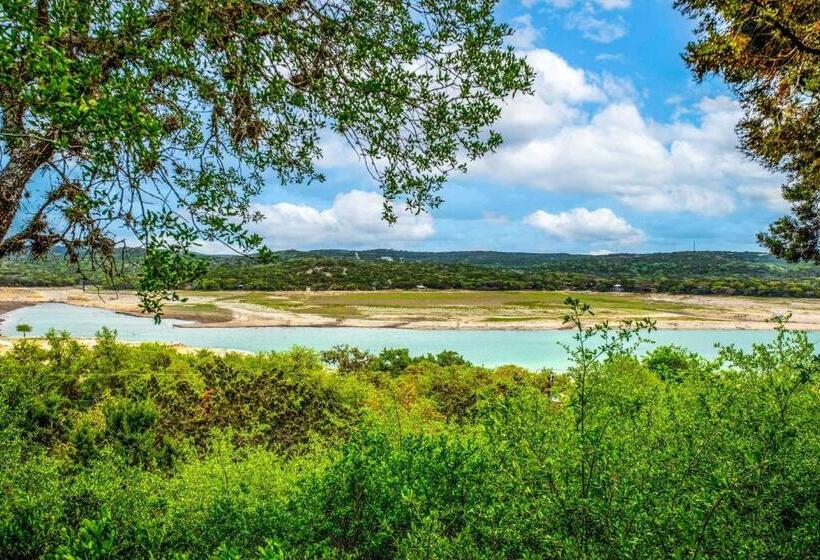 Номер Стандарт, Lakeside Escape