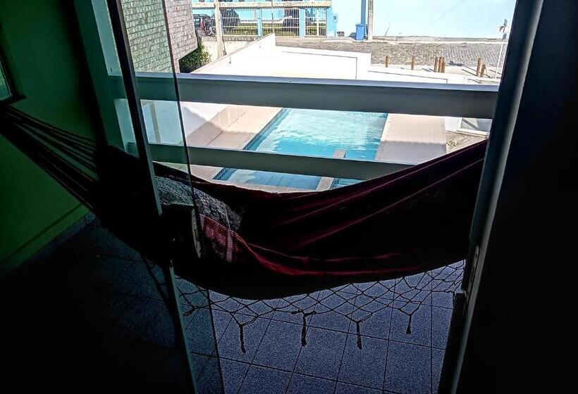 غرفة سوبيريور ثلاثية مطلّة علي البحر, Vista Mar Suítes