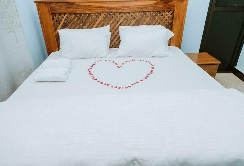 اتاق لوکس, Kisanga Homestay