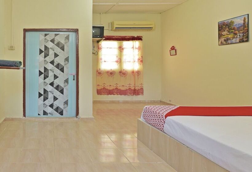 اتاق لوکس, Oyo 90689 Chalet Kak Siti