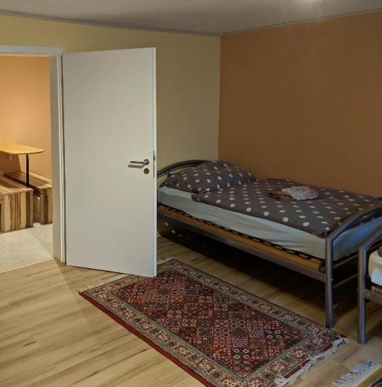 Четырехместный Номер Стандарт, Krw Location