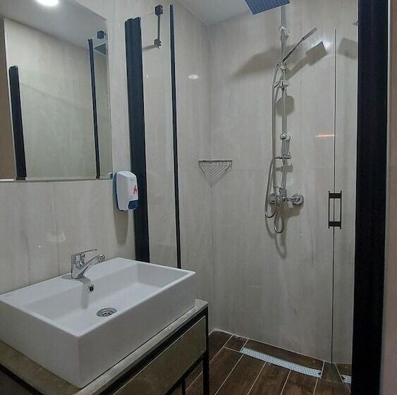 اتاق استاندارد یک نفره, Lupo Libero Hotel Spa