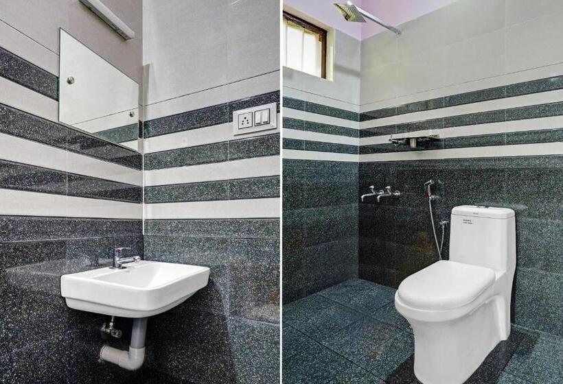 Трехместный Номер Классика, Spot On 804461 Shalom Palace Residency