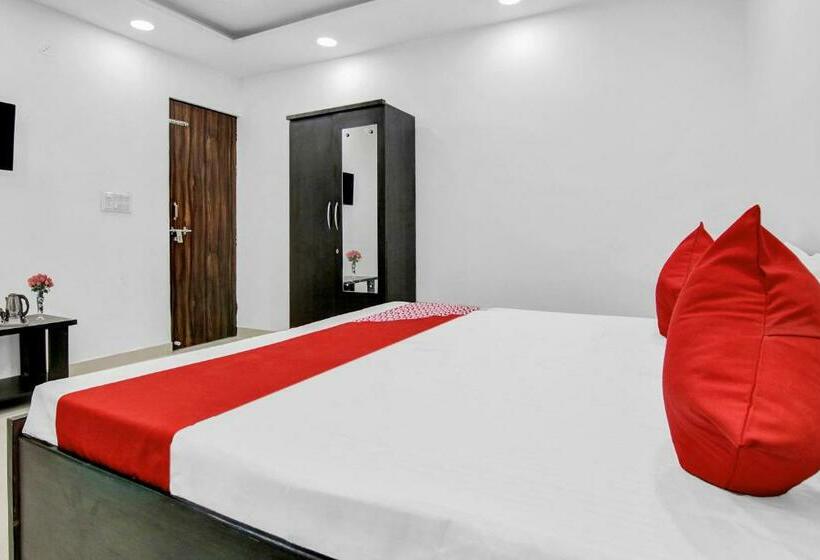 트리플 클래식 룸, Flagship Hotel Secret Mirage Near Rithala Metro Station