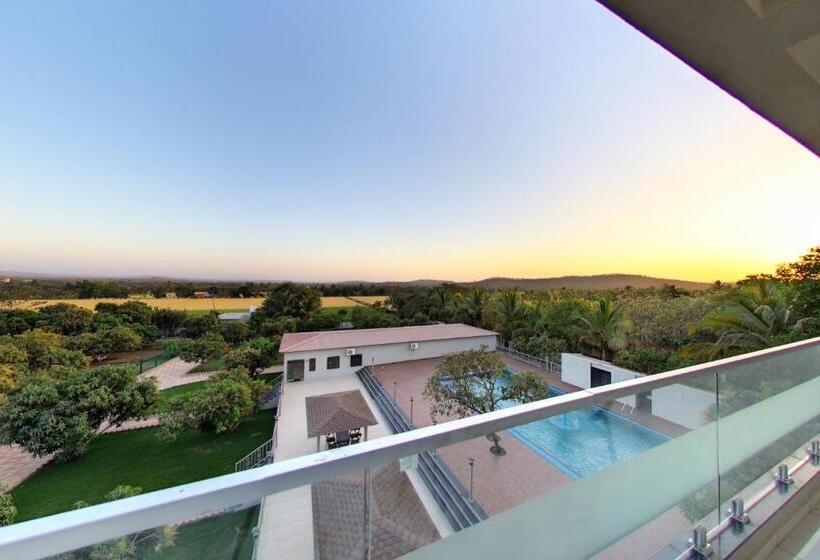 Люкс Кровать Кинг, Anantam Resort