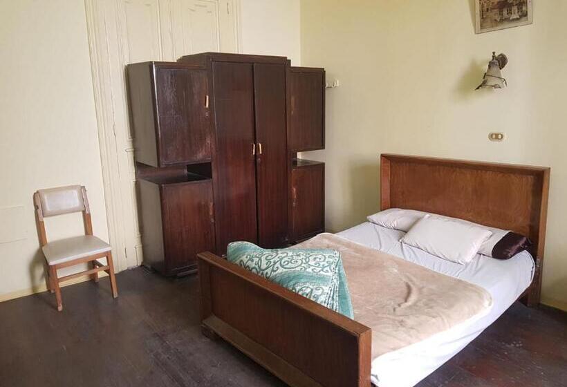 اتاق استاندارد با چشم‌انداز دریا, Clement S House Hostel