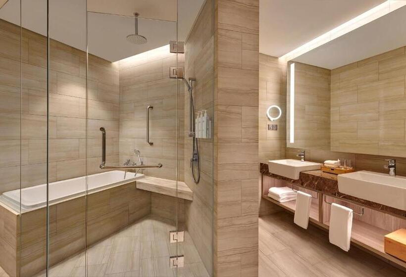 Люкс Кровать Кинг, Courtyard By Marriott Setia Alam