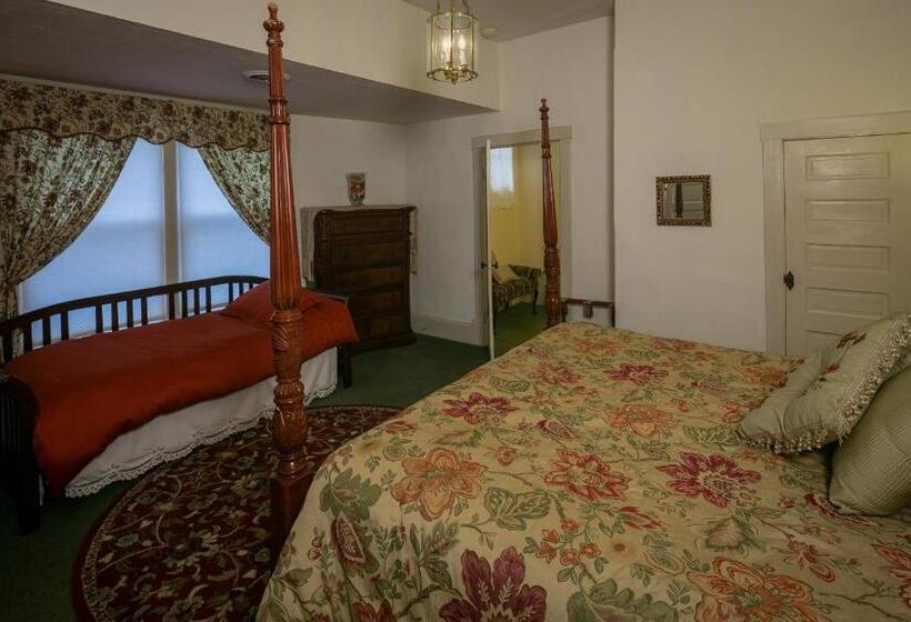 스위트, Taylor House Inn