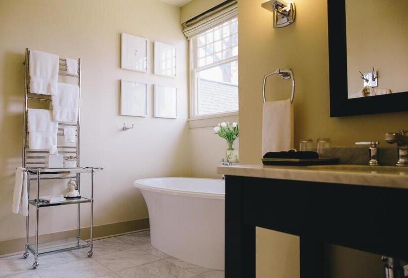 带大床的复式套间, Stonehurst Place Bed & Breakfast