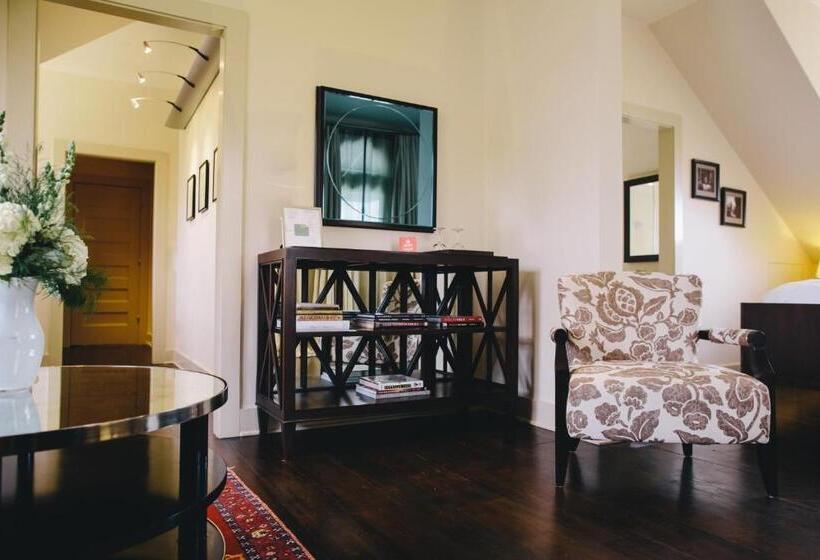 带大床的复式套间, Stonehurst Place Bed & Breakfast