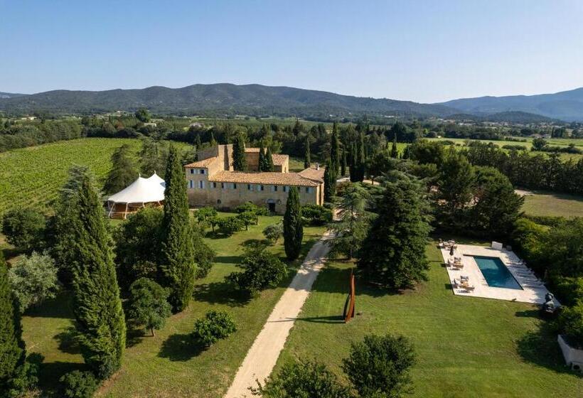 Номер Стандарт, Château Saint Pierre De Mejans