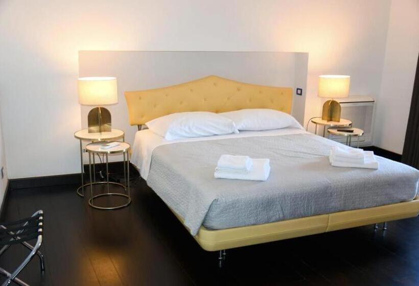 اتاق لوکس, Le Suite Guarinelli B&b