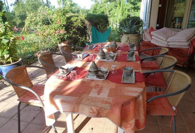 Номер Стандарт, Domaine Du Planas Ailhon Ardeche
