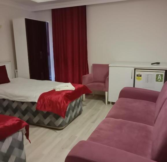 اتاق کلاسیک سه تخته, çarşi Hotel&cafe