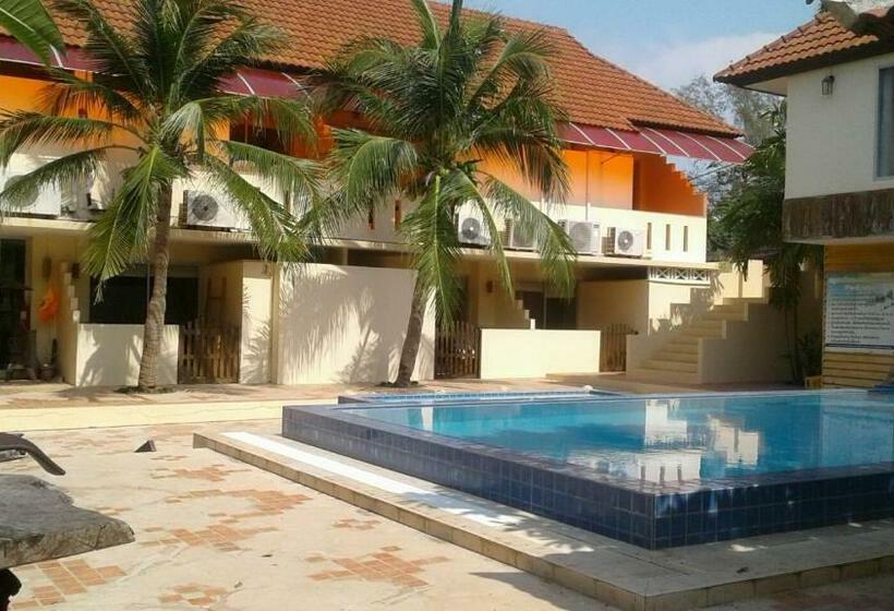 اتاق لوکس, Chanchaolao Beach Resort