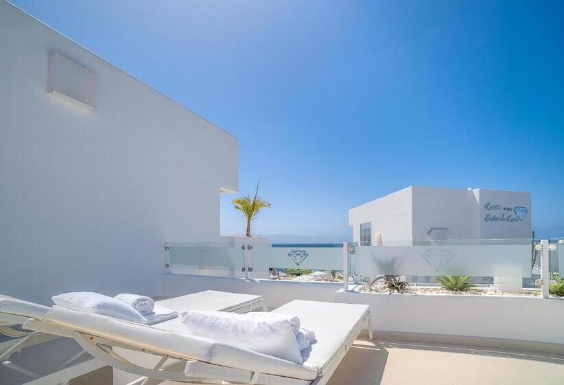 Полулюкс Повышенной Комфортности, Lani S Suites De Luxe   Adults Only