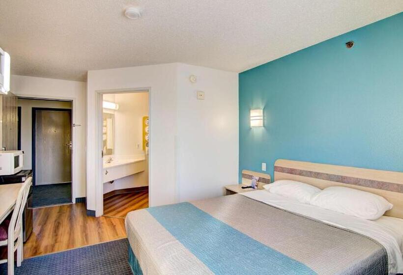 장애인을 위한 스탠다드 룸, Econo Lodge