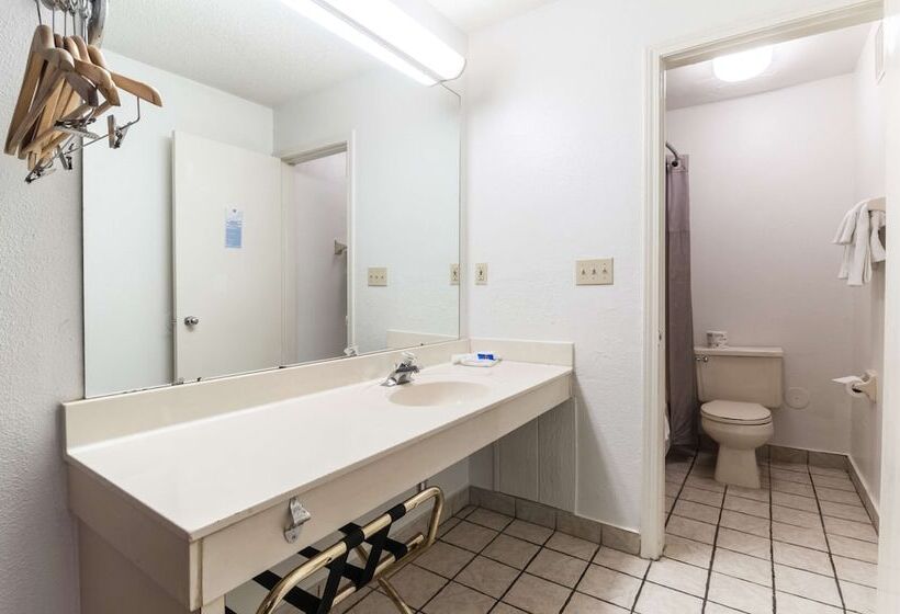 Номер Deluxe, Motel 6southgate, Mi  Detroit