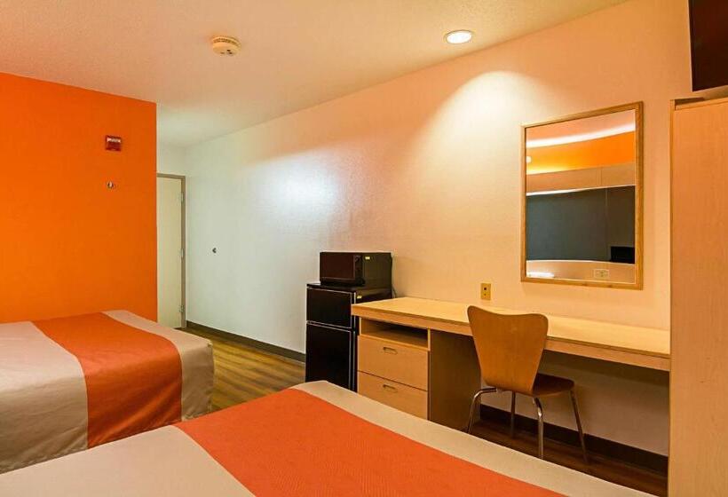 Номер Стандарт, Motel 6sycamore, Il