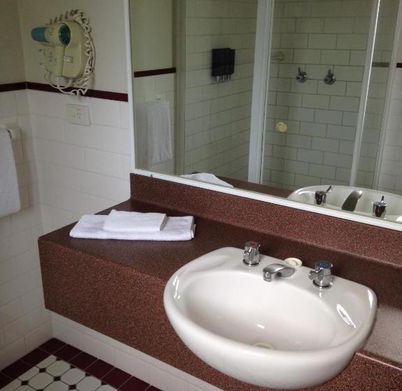 Номер Executive, Francis Phillip Motor Inn And The Lodge