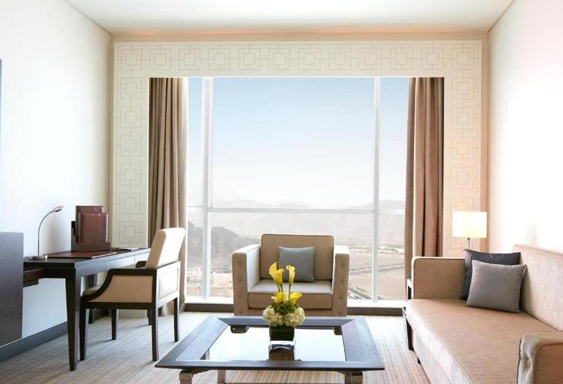 Президентский Люкс, Royal M Fujairah By Gewan