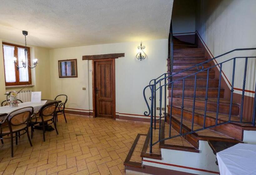 Четырехместный Номер Стандарт, Albergo Diffuso Borgo Montemaggiore