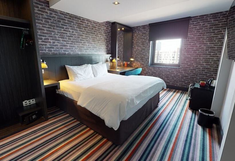 Номер Стандарт, Village Hotel Glasgow