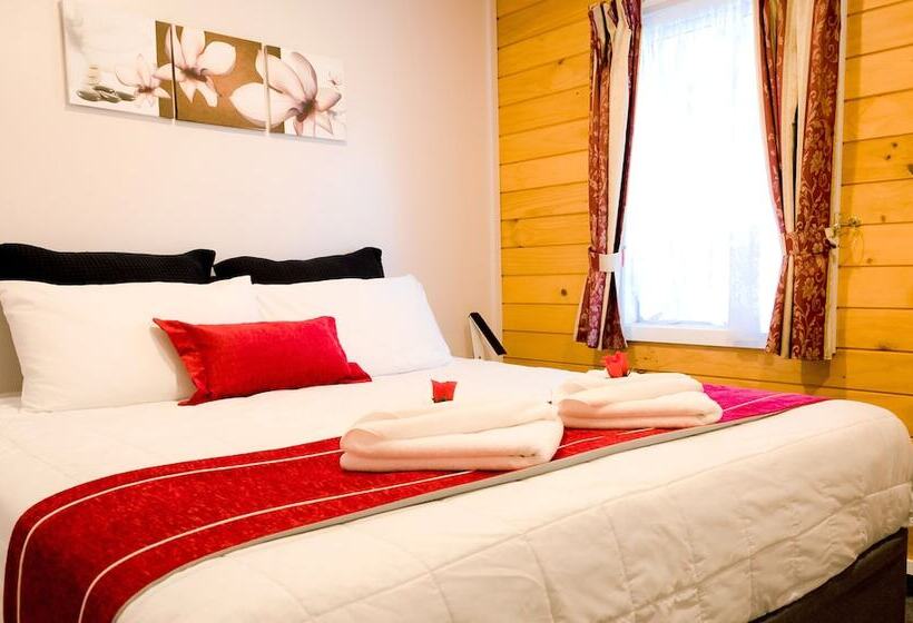 Апартаменты 2 Спальни, Tudor Park Motel
