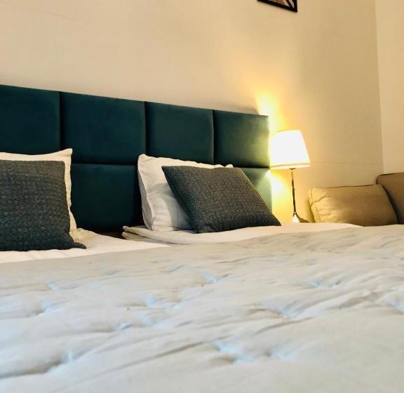 اتاق استاندارد سه نفره, Krakow Apartments & Rooms
