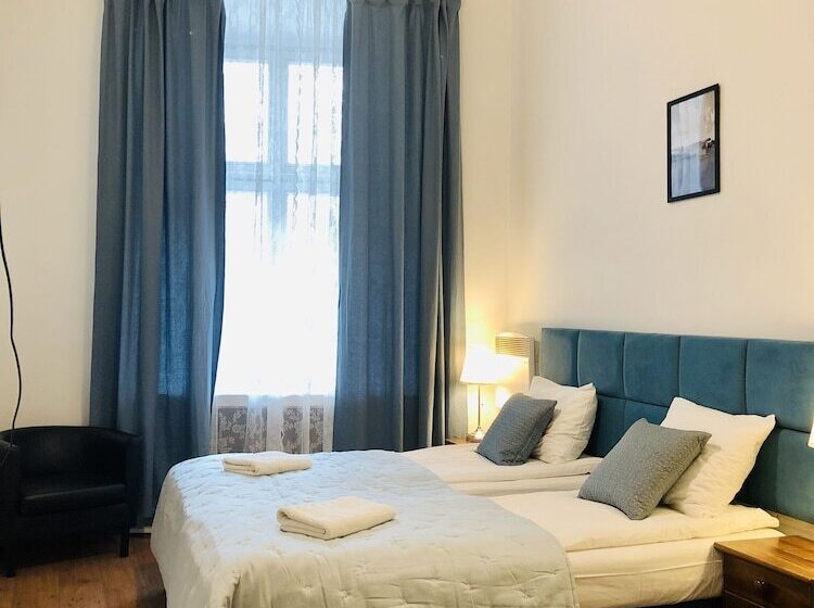 اتاق استاندارد سه نفره, Krakow Apartments & Rooms