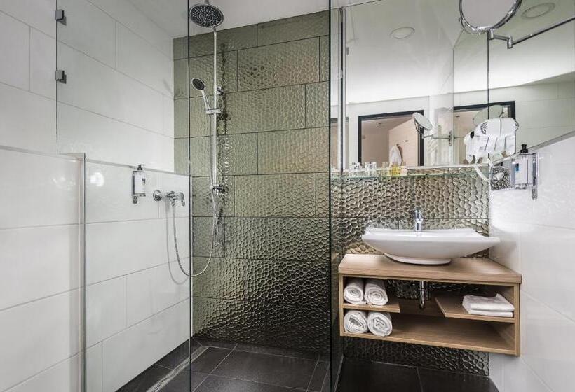 스위트, Bo33 Hotel Family & Suites