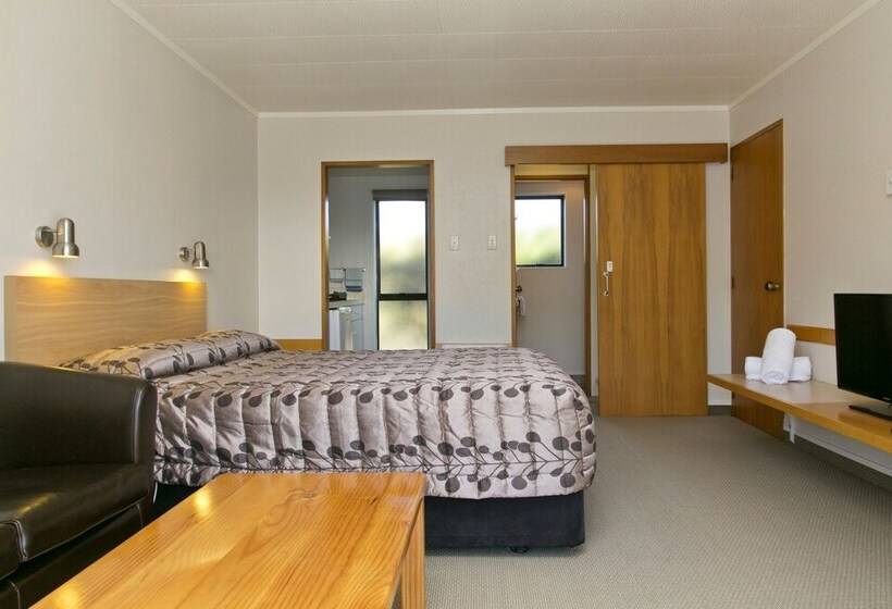 스위트, Turangi Bridge Motel