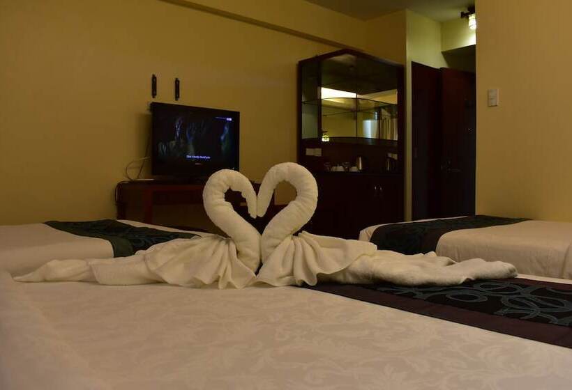 패밀리 룸, Golden Phoenix Hotel Boracay