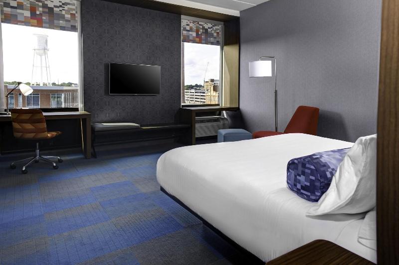 Номер Стандарт, Aloft Durham Downtown
