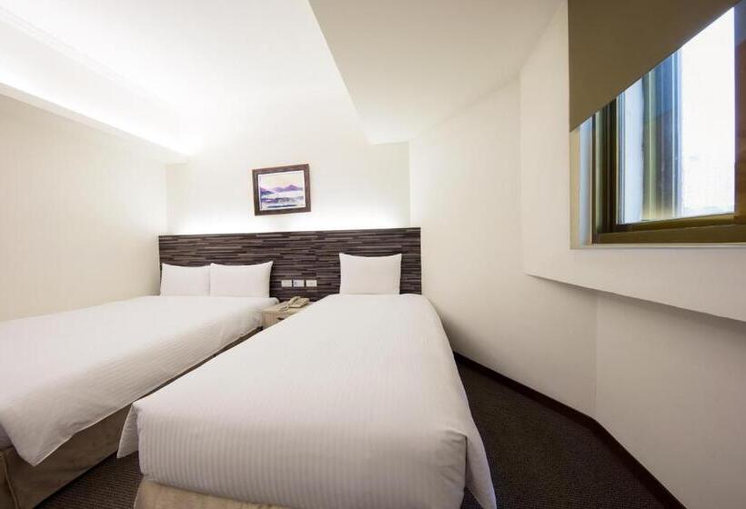 اتاق استاندارد سه نفره, Fulwon