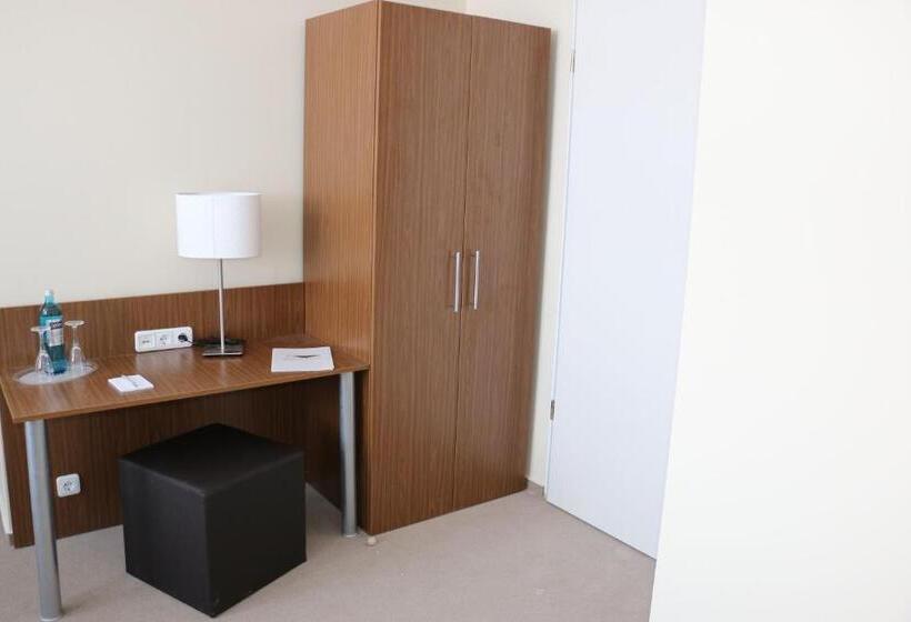 Номер Стандарт, Invite Hotel Fulda City Hauptbahnhof