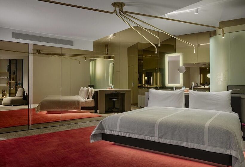 Suite, W Amsterdam