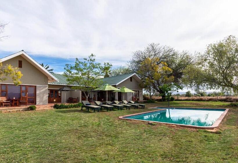 Семейный Номер Вид на Сад, Mooiplaas Guest House