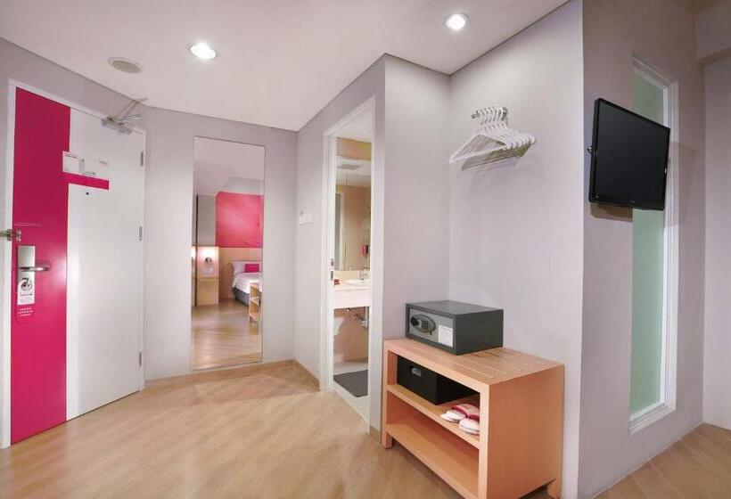 Номер Superior, Favehotel Jababeka Cikarang