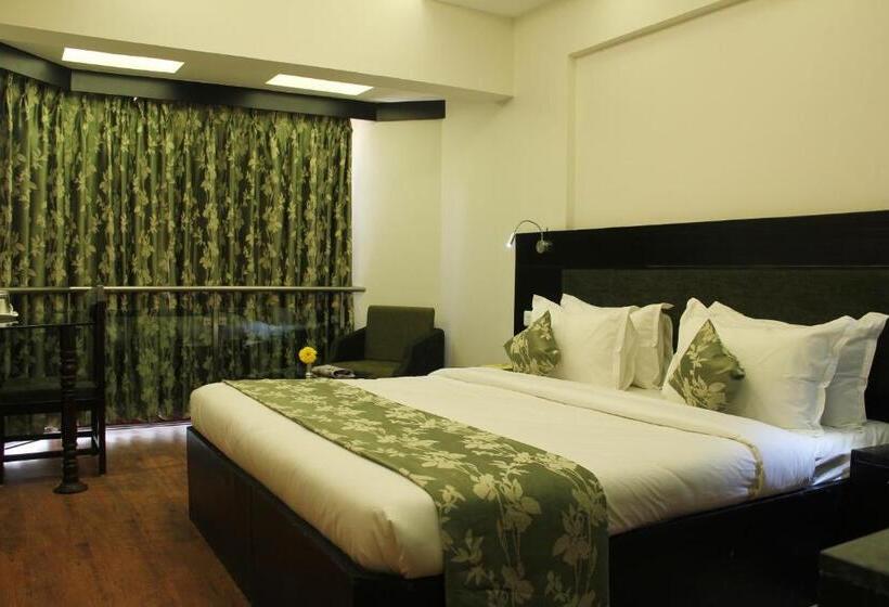 اتاق اجرایی, The Oasis  Vadodara